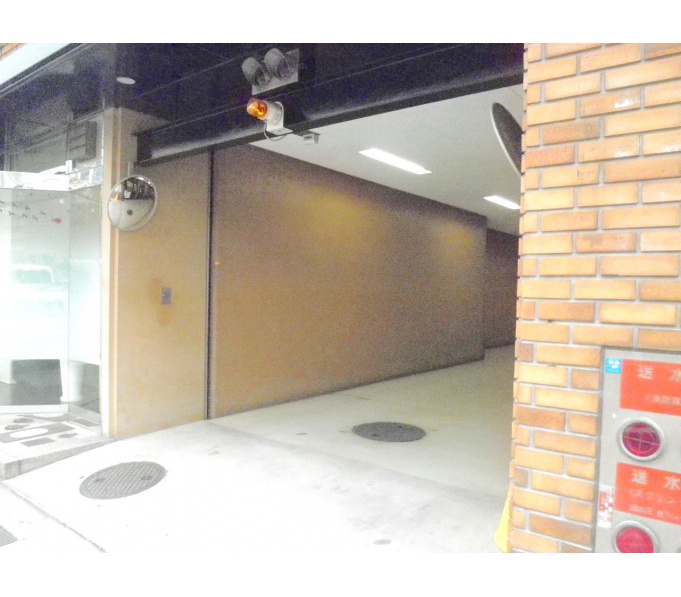 駐車場入口