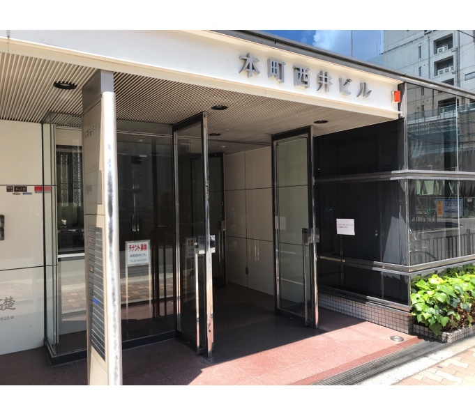 正面玄関