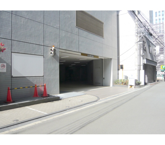 駐車場入口