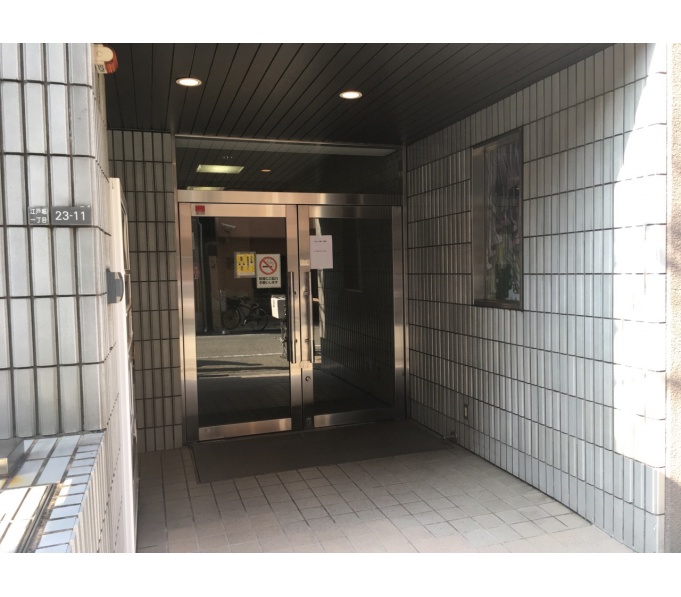 正面玄関