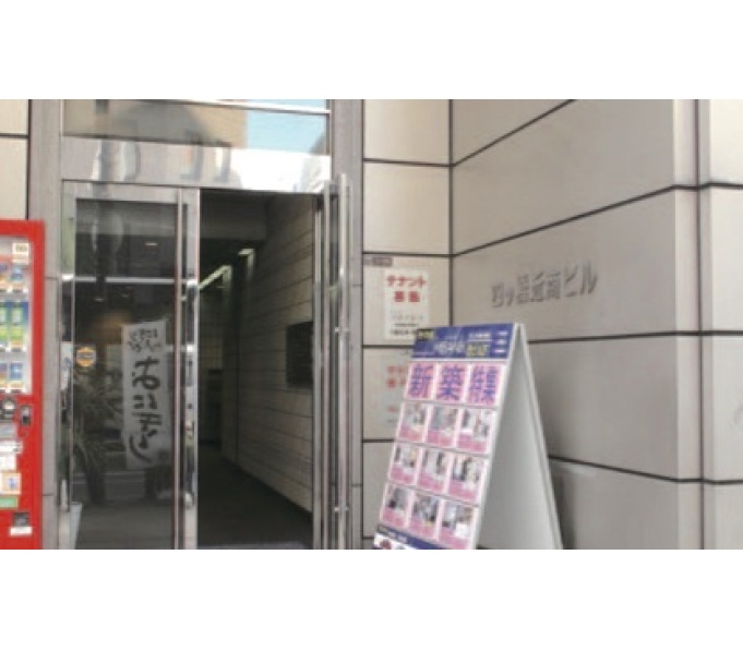 正面玄関