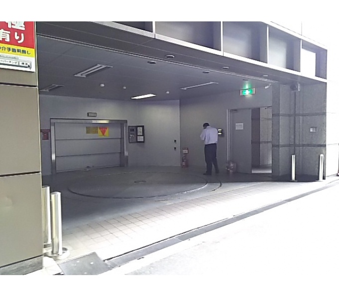 駐車場入口