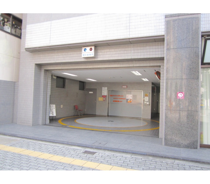 駐車場入口