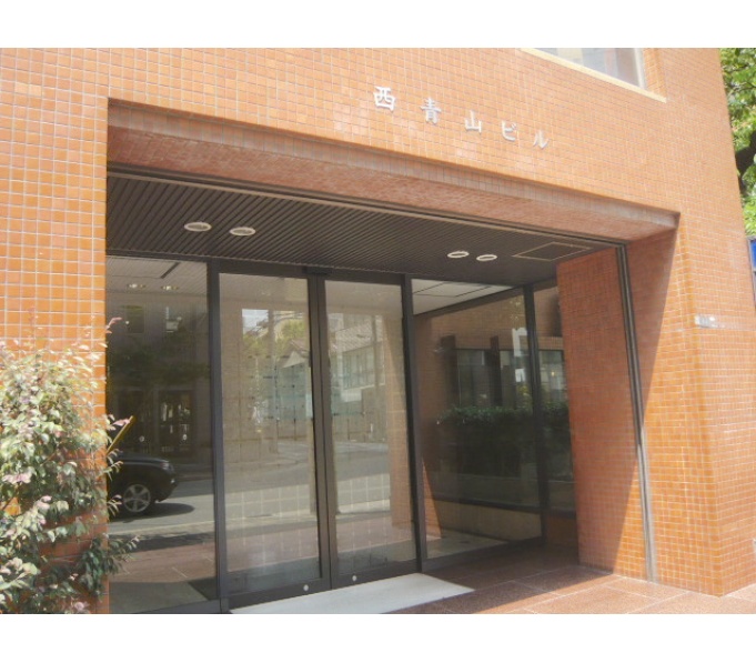 正面玄関