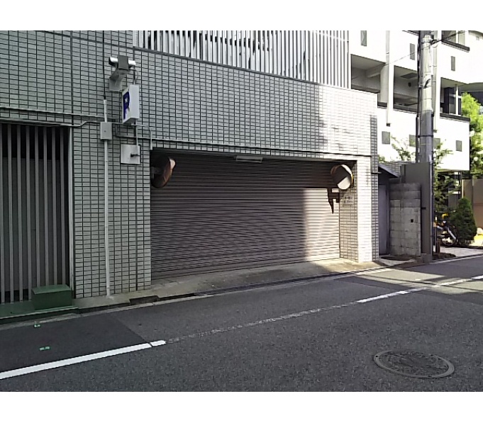 駐車場入口