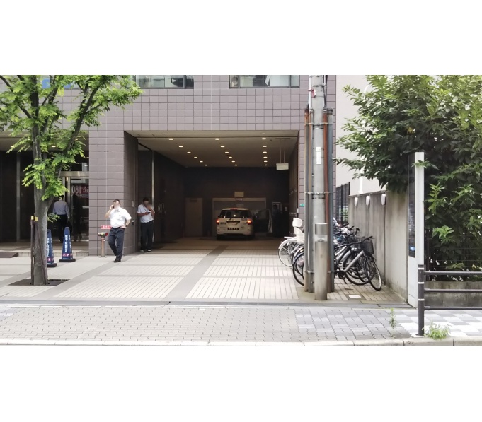 駐車場入口