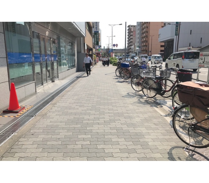 前面道路1