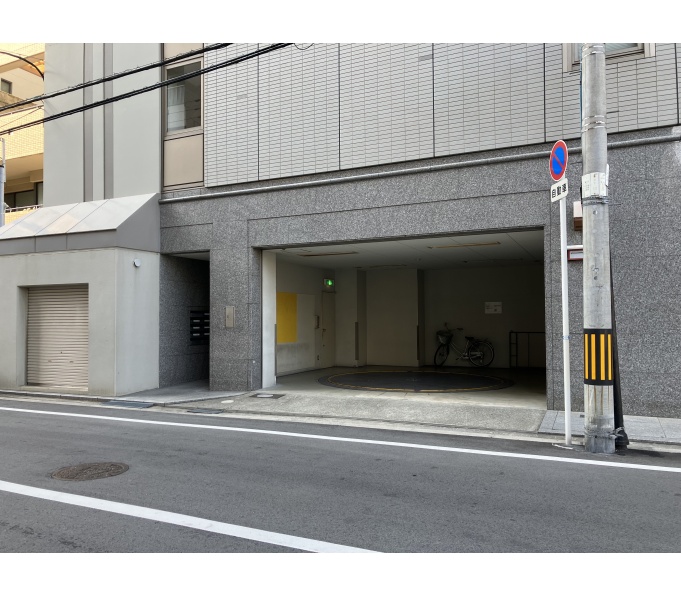 駐車場入口