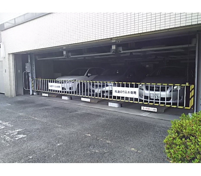駐車場入口