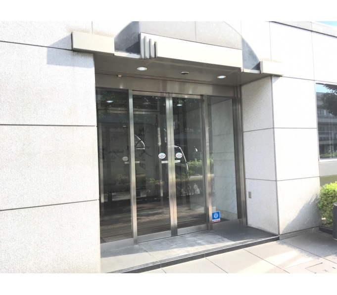 正面玄関