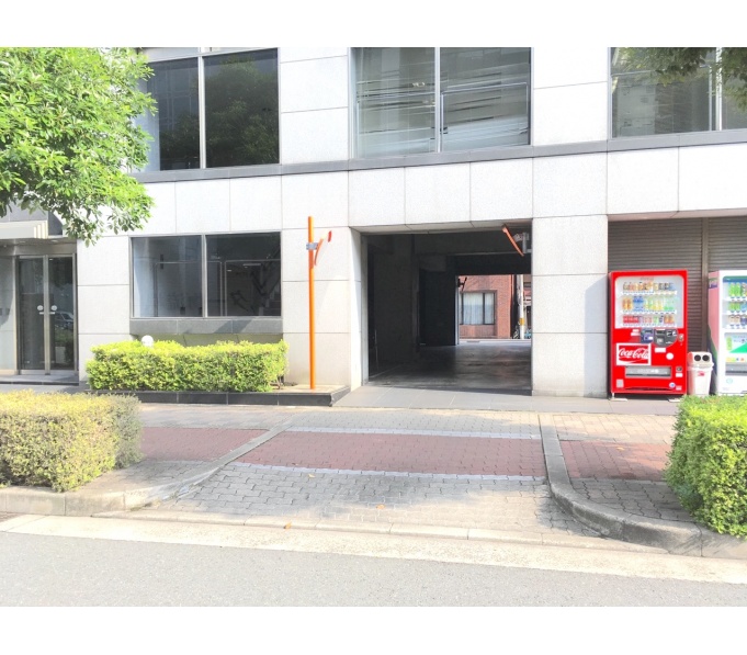 駐車場入口