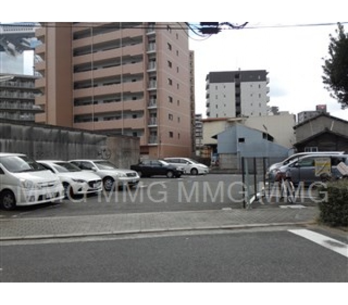 駐車場入口