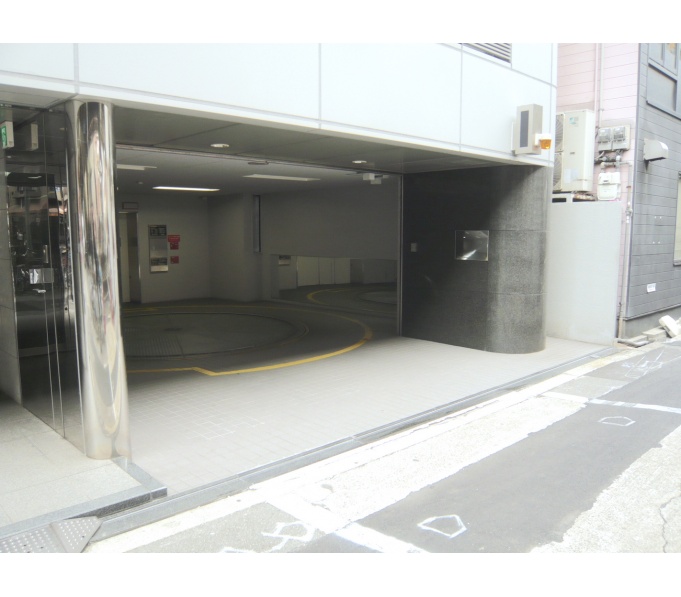 駐車場入口