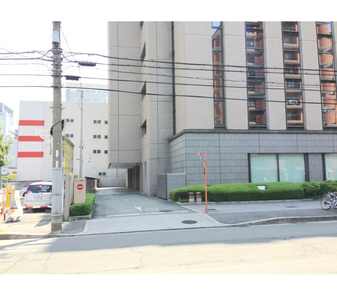 駐車場入口