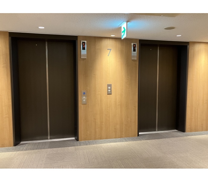EVホール(基準階)