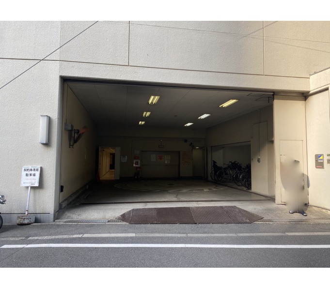 駐車場入口