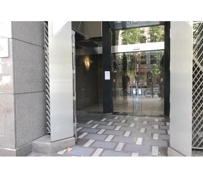 正面玄関