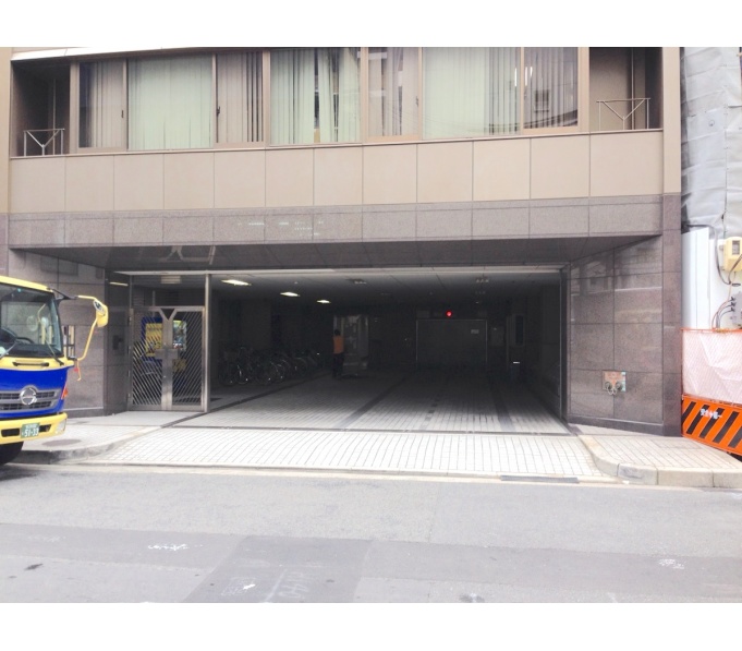 駐車場入口