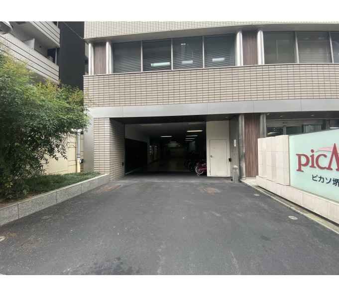 駐車場入口