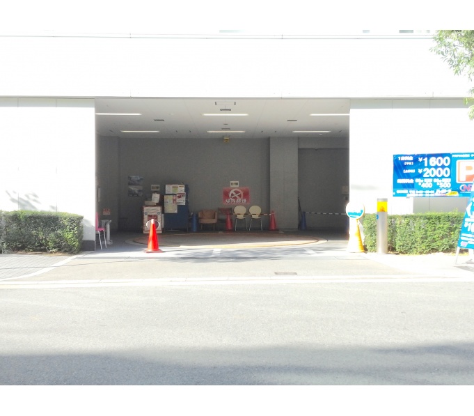 駐車場入口