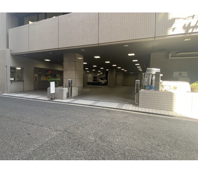 駐車場入口