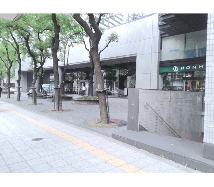 正面玄関