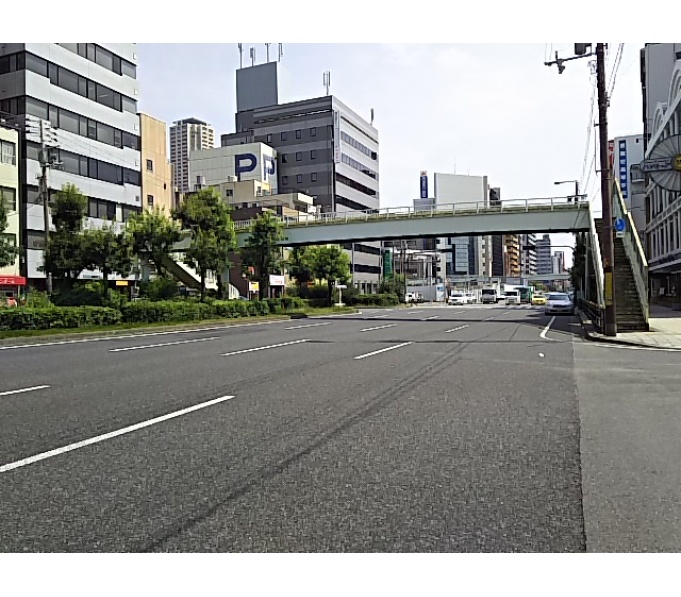 前面道路1