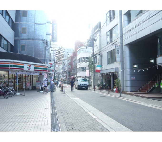 前面道路1