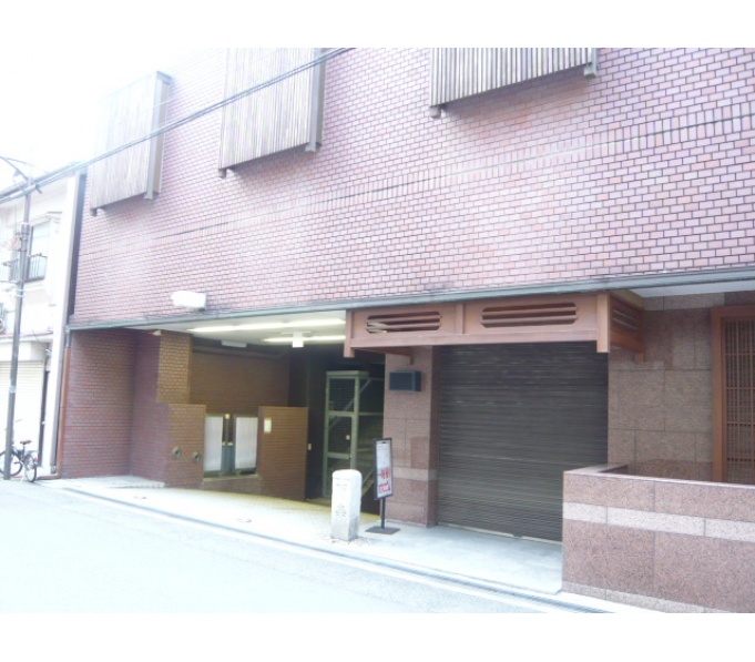 駐車場入口