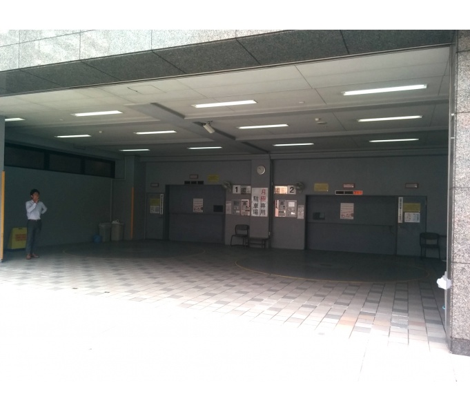 駐車場入口
