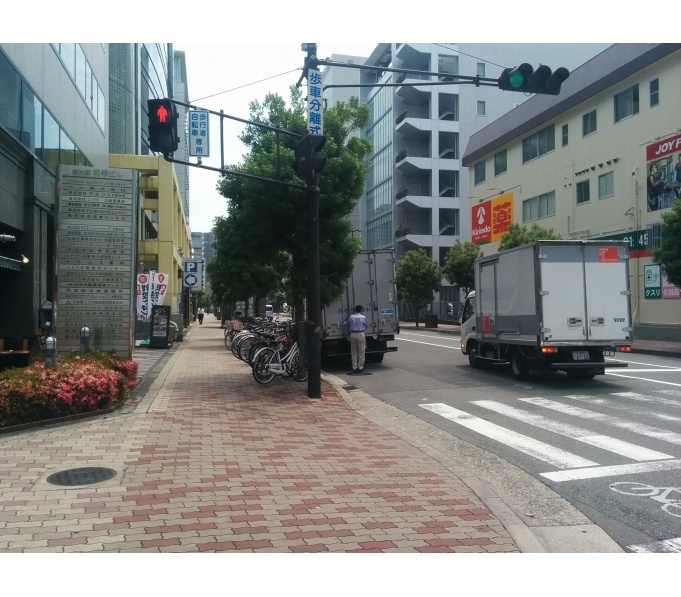 前面道路2