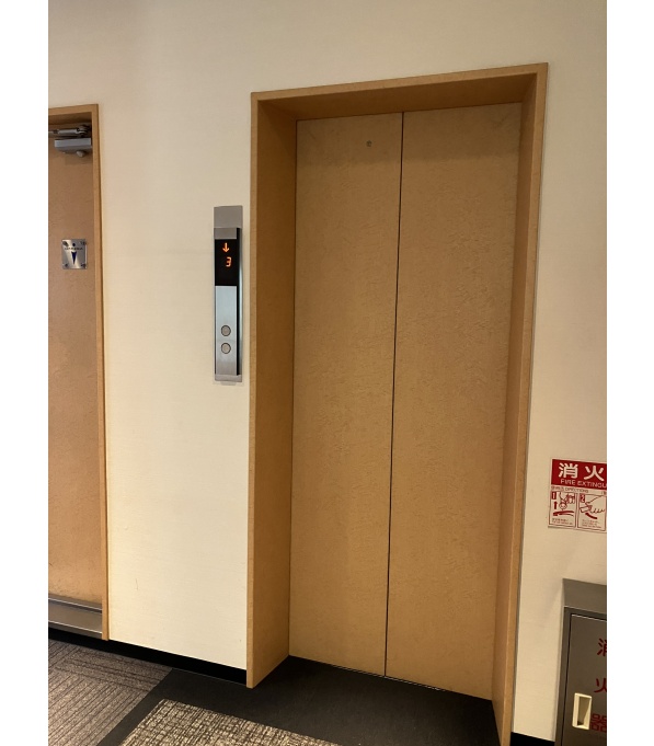 EVホール(基準階)