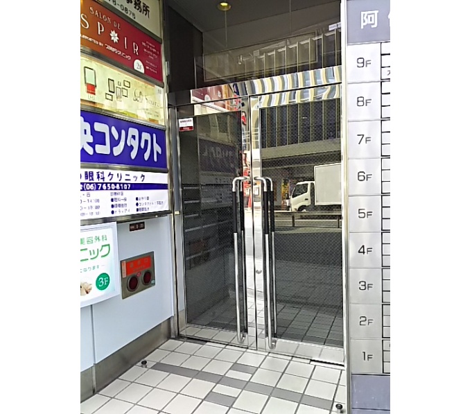 正面玄関