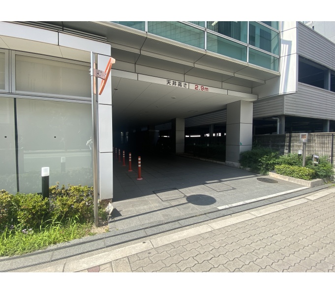 駐車場入口