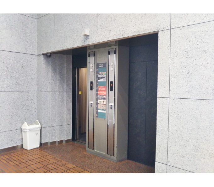 EVホール(1階)