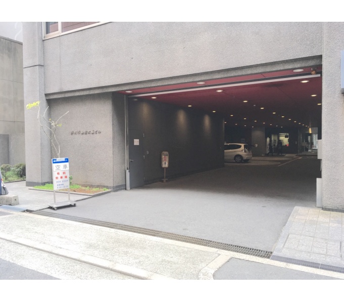 駐車場入口