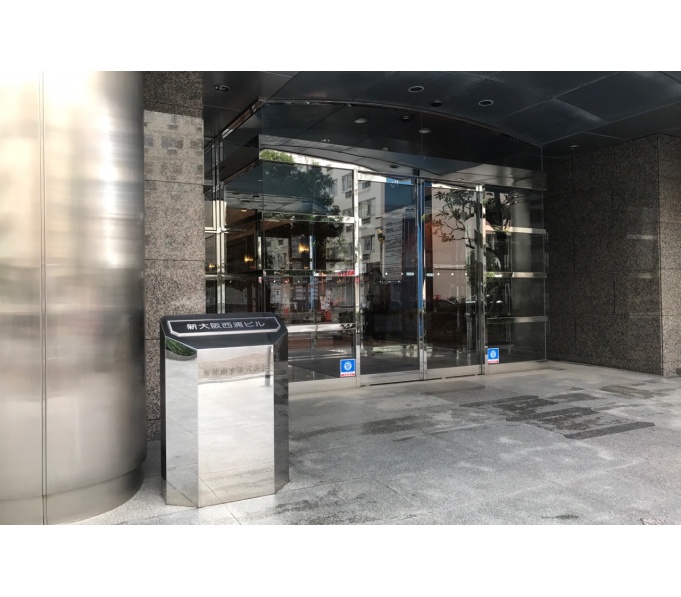 正面玄関