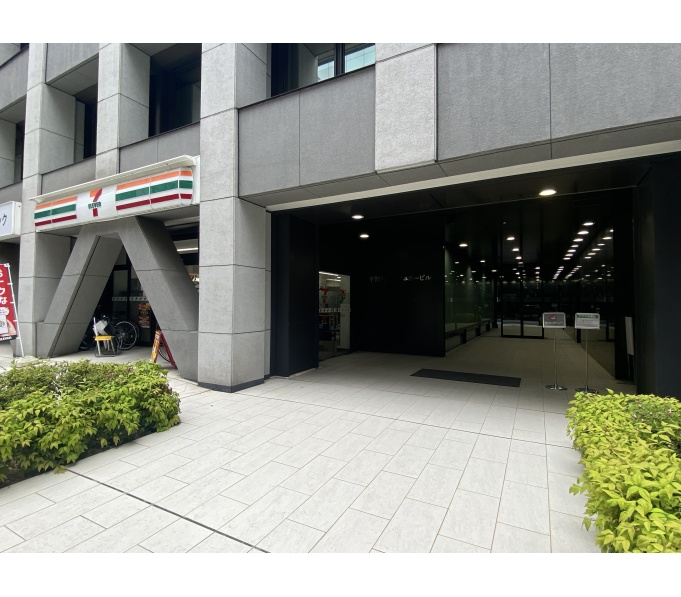 正面玄関