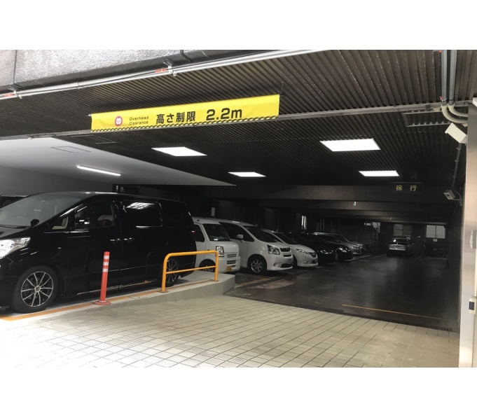 駐車場入口