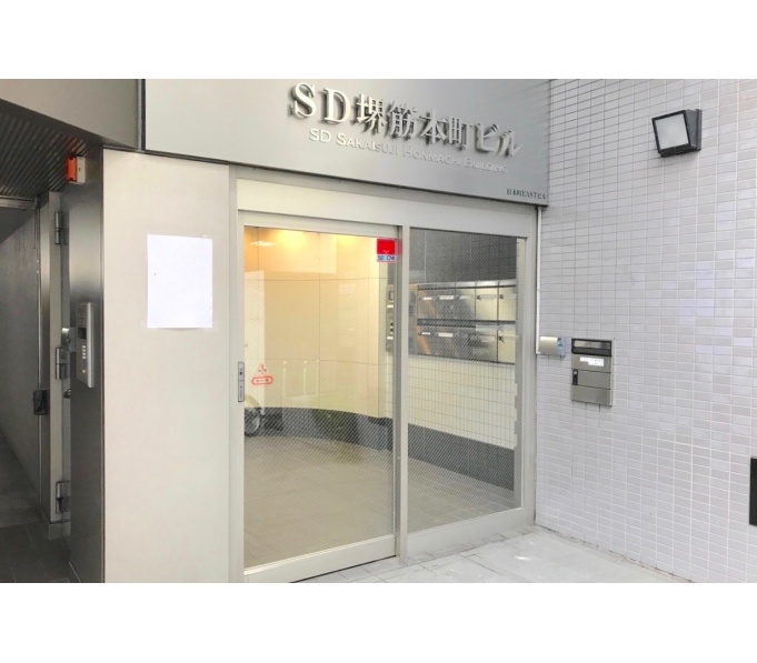 正面玄関