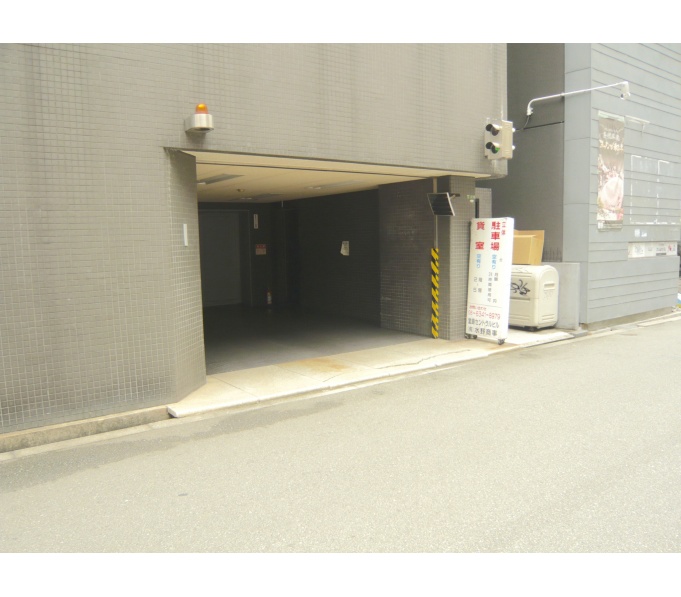 駐車場入口
