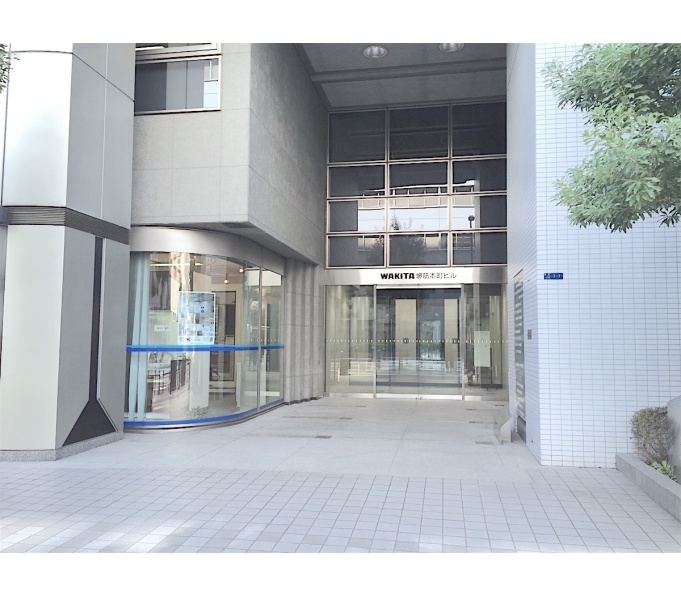 正面玄関
