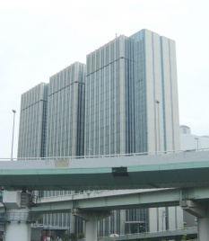 アクア堂島 東館