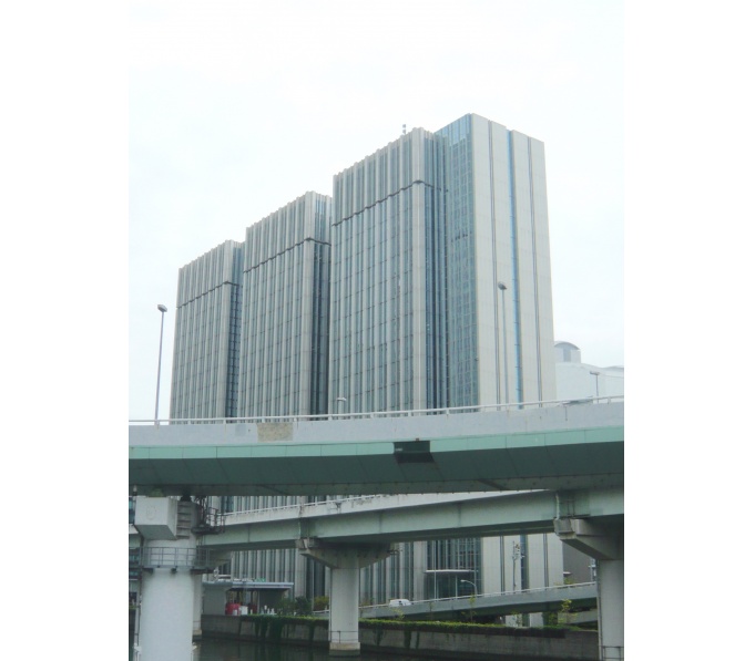 アクア堂島 東館