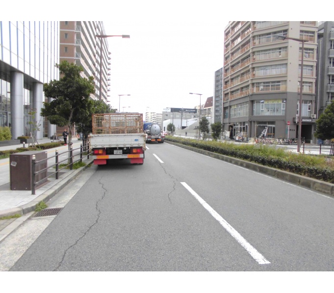 前面道路1