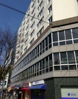 上六センタービル