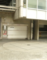駐車場入口