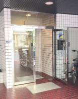 正面玄関
