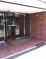 正面玄関