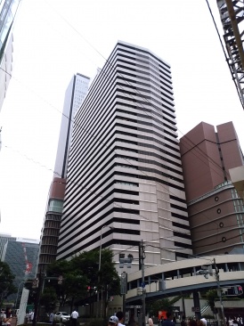 阪急グランドビル